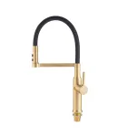 Смеситель для кухни MIXXUS PREMIUM PULL 017 BRUSHED GOLD REFL.BLACK с гибким силиконовым изливом, матовое золото и — фото 5